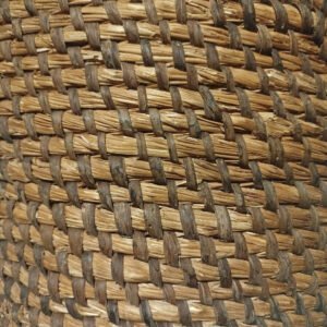 Cesta tradicional de mimbre
